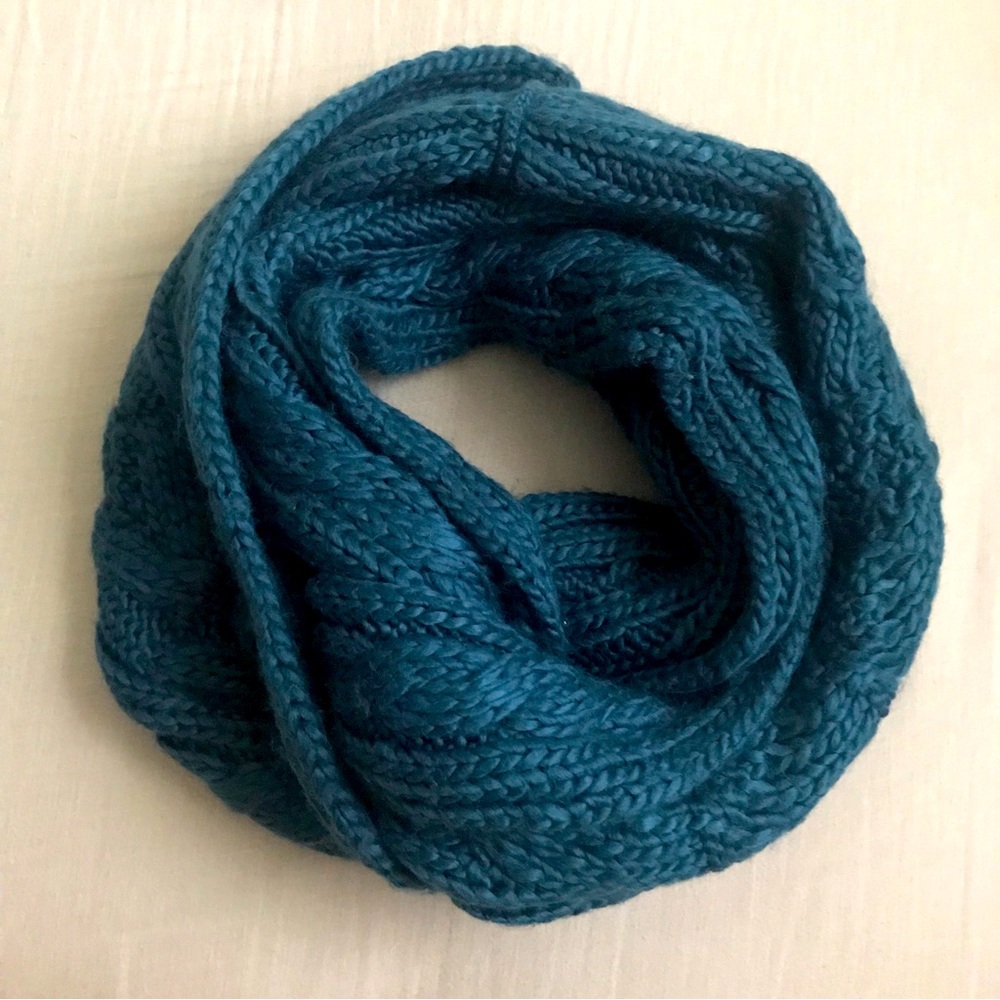 Teal Wool Snood Scarf